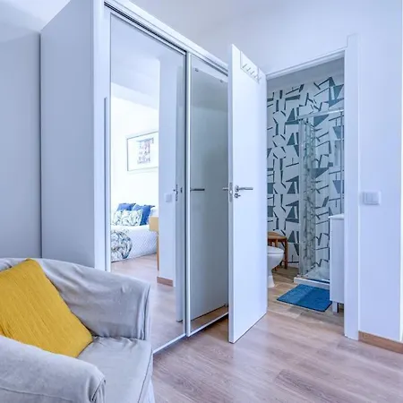Center With Ac & Wifi * Faro
