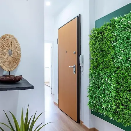 Center With Ac & Wifi